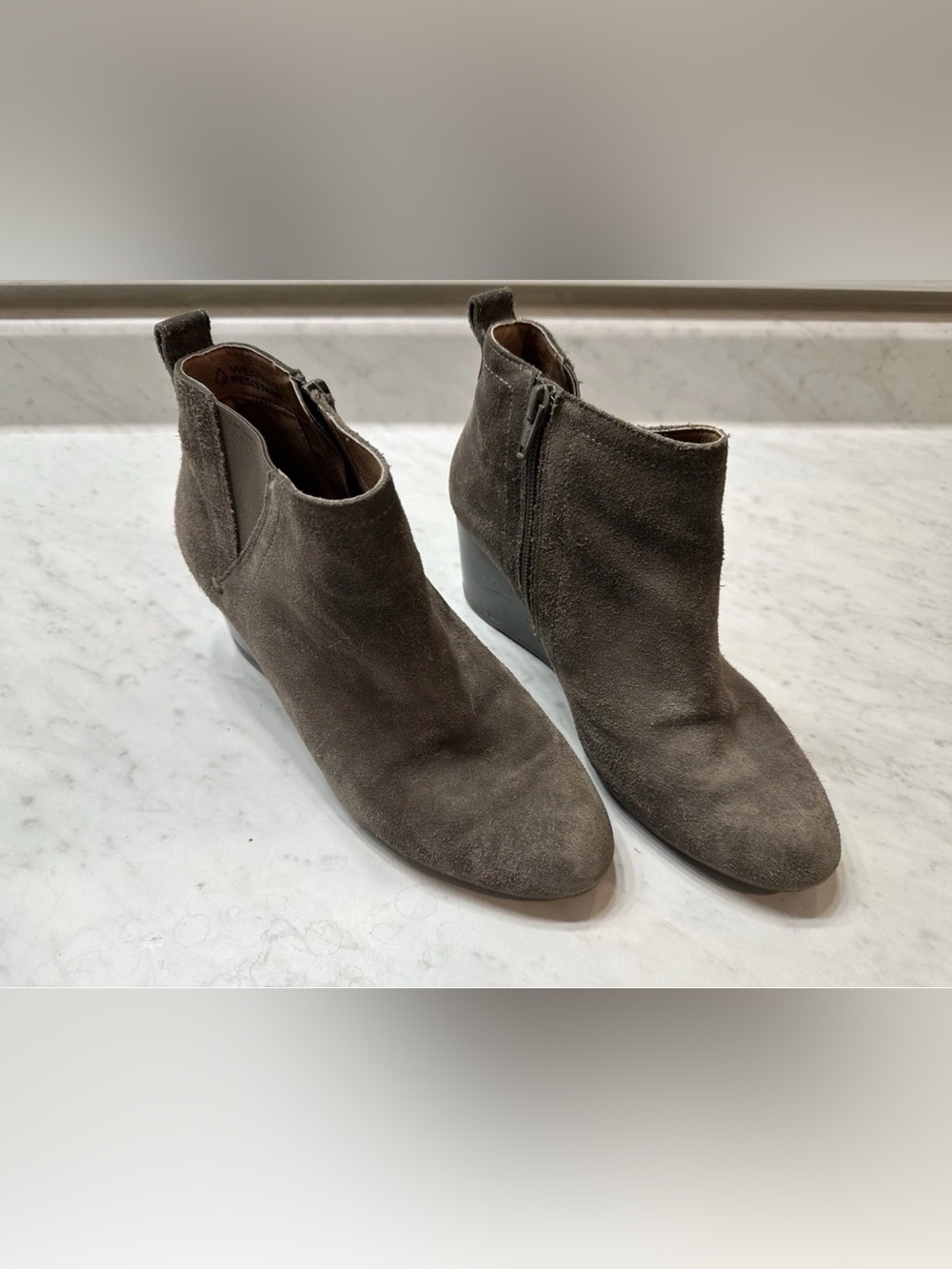 Vionic Paloma Weather Resistant Suede Ankle Booties Gray Size 7 Wedge Heel
